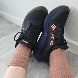 Asics | Gel-Pulse 14 'Black Shocking Orange' Gore-Tex running sneakers | WMS 7.5